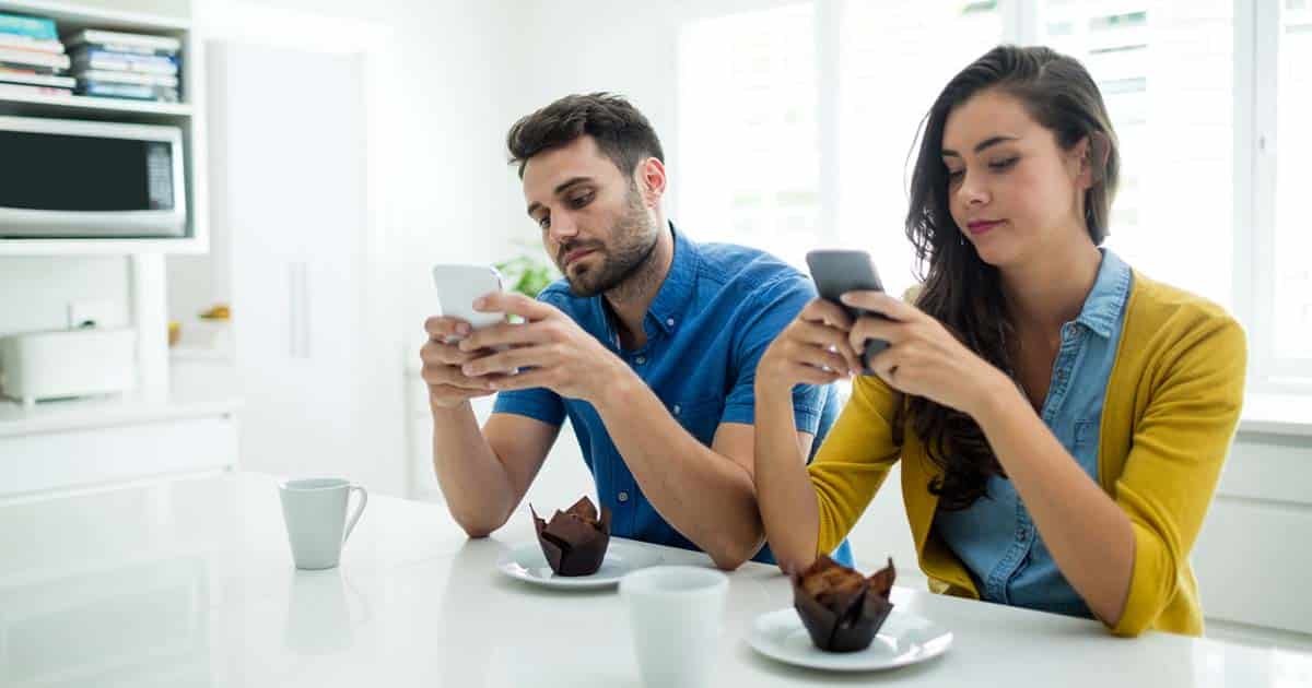 Want to Improve Your Love Life? Put Down Your Phone.