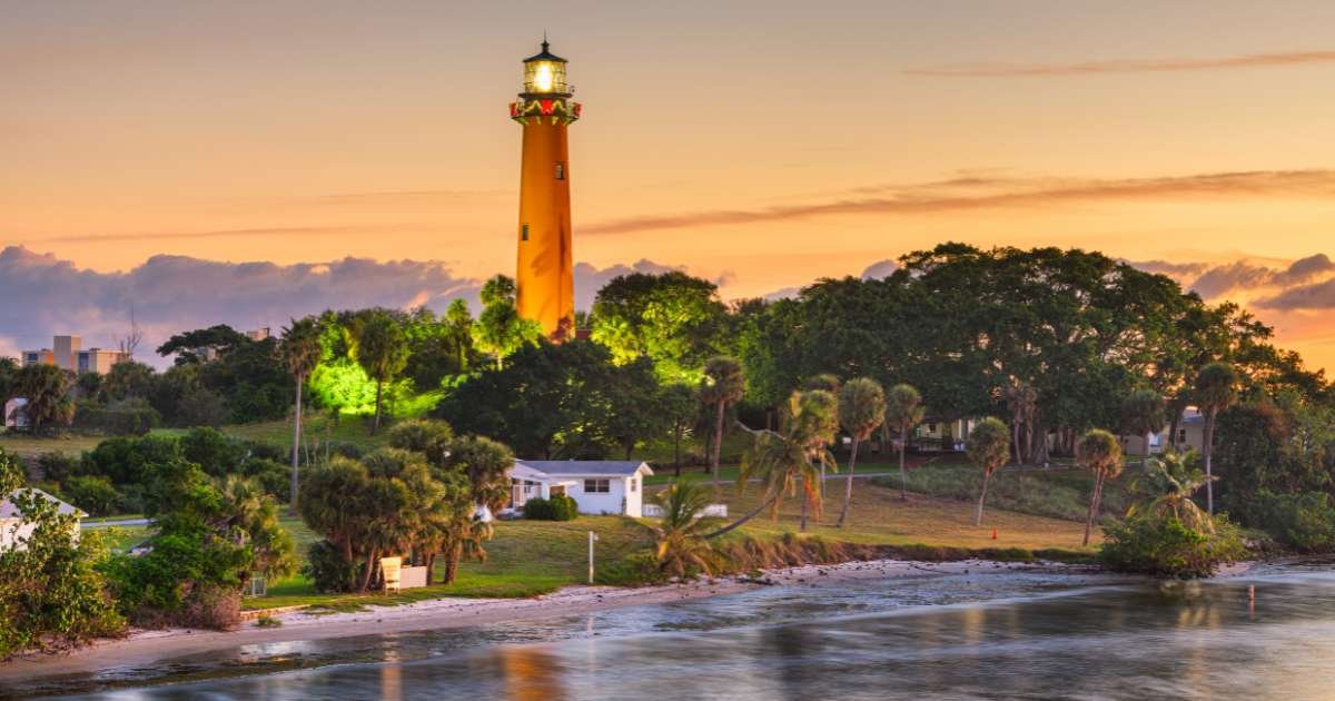 Sunset view of a lighthouse in Jupiter, FL.