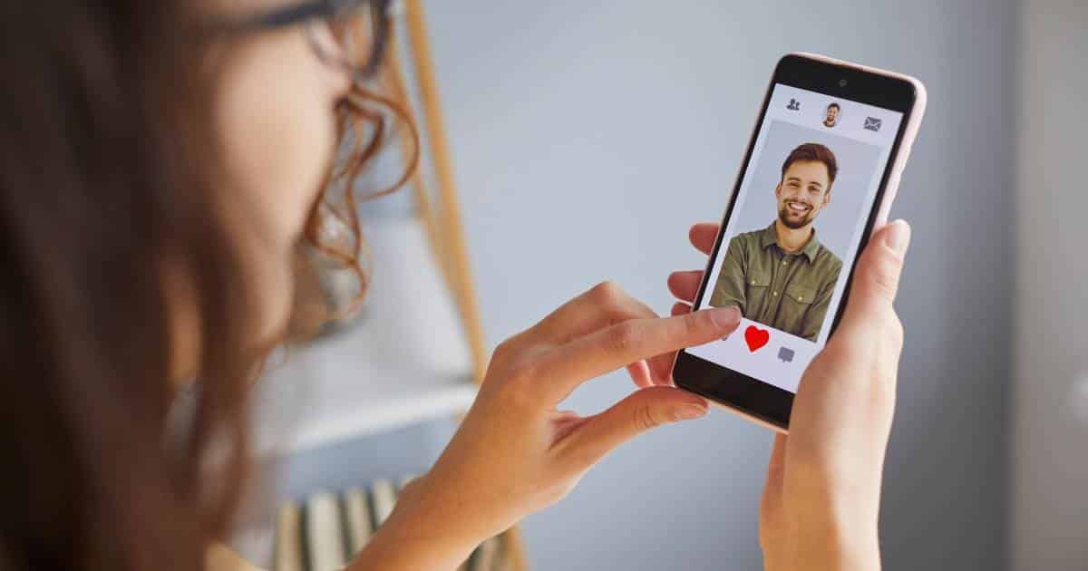 What Women—and Men—Really Look for on a Dating App