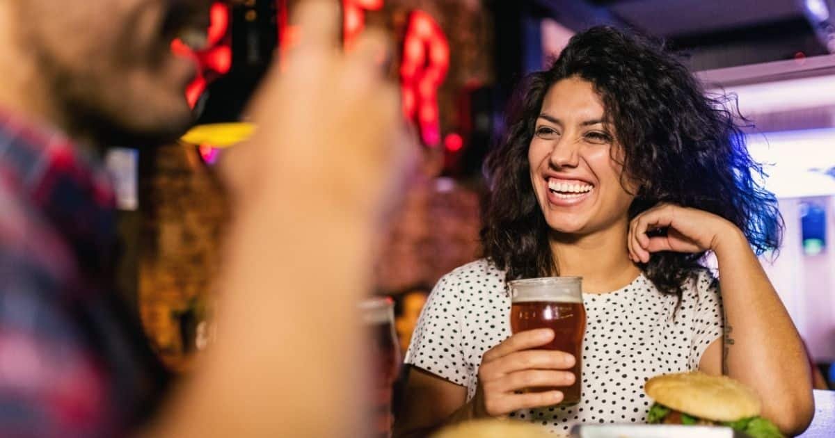 Should I Have Sex on the First Date? Pros and Cons